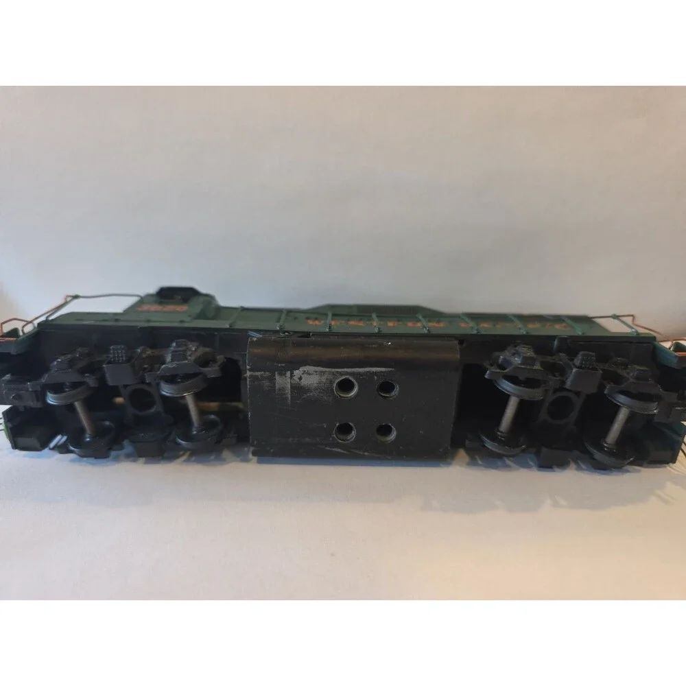 N Scale Atlas Custom Western Pacific GP35  3020 Locomotive Engine
